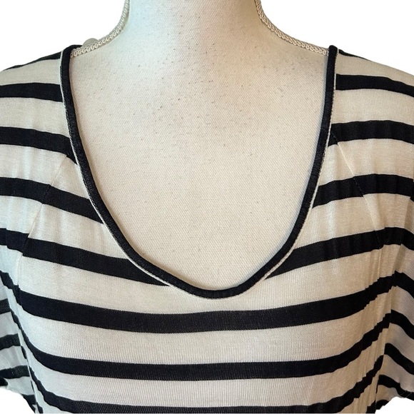 Cotton On Scoop Neck Striped Short Sleeve Tee Women Large Navy White Coastal - Picture 2 of 7
